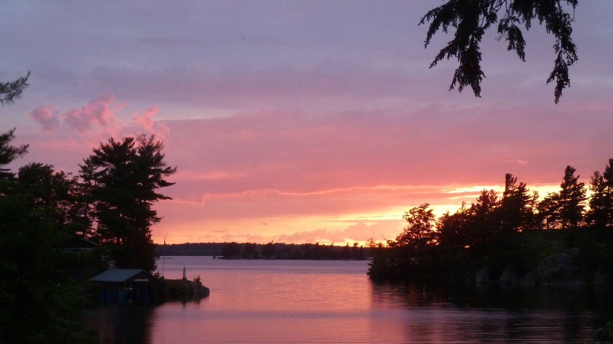 Redwood Cottage | Chippewa Bay/Main Channel St Lawrence River near Alex Bay