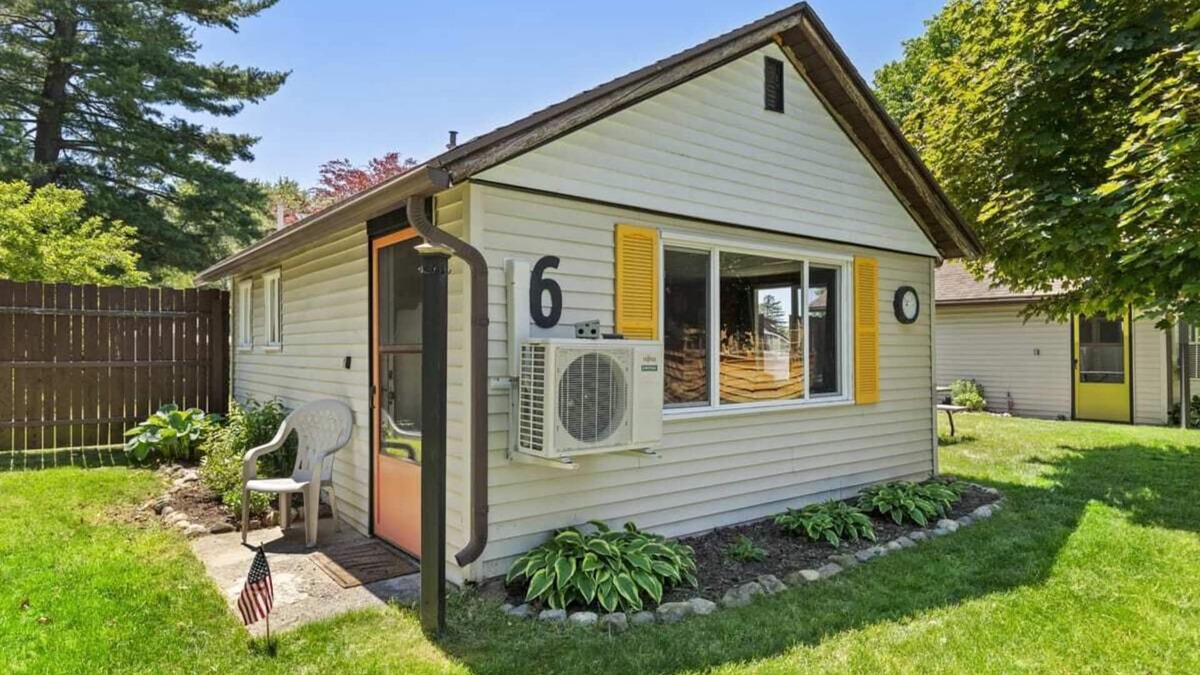 Chippewa Lake Cabin | Chippewa Bluffs Resort - 2BR 2BA Cabins