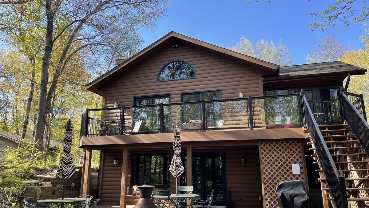 Hayward Cabin | Chippewa Flowage Adventure Base: Fish, Kayak, Explore!