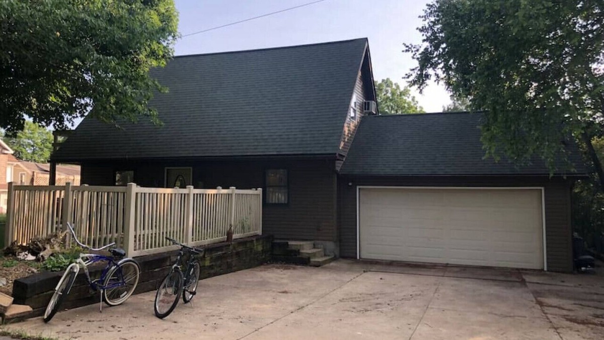 Chippewa Lake House | Chippewa Lake Retreat! Hot Tub!