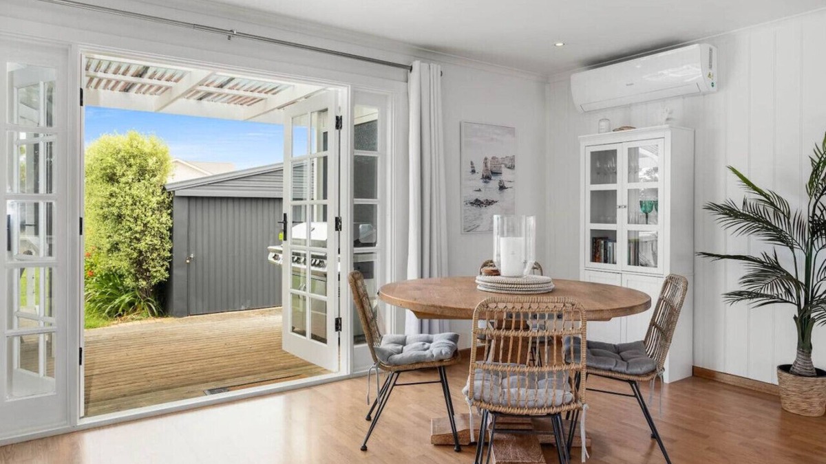 Hayborough House | Chiton Beach Retreat