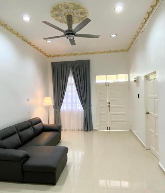 Kawasan Perindustrian Chendering House | Chloe's Homestay