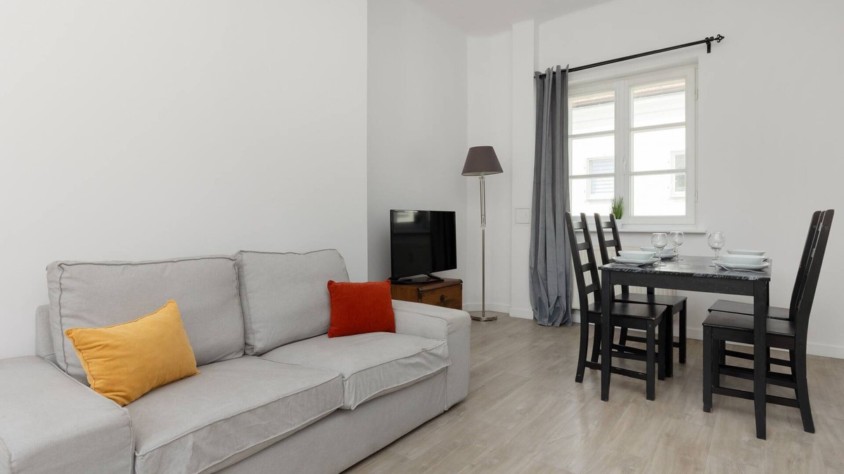 Srodmiescie Apartment | Chmielna 1/3 | Beautiful Apartment | AC