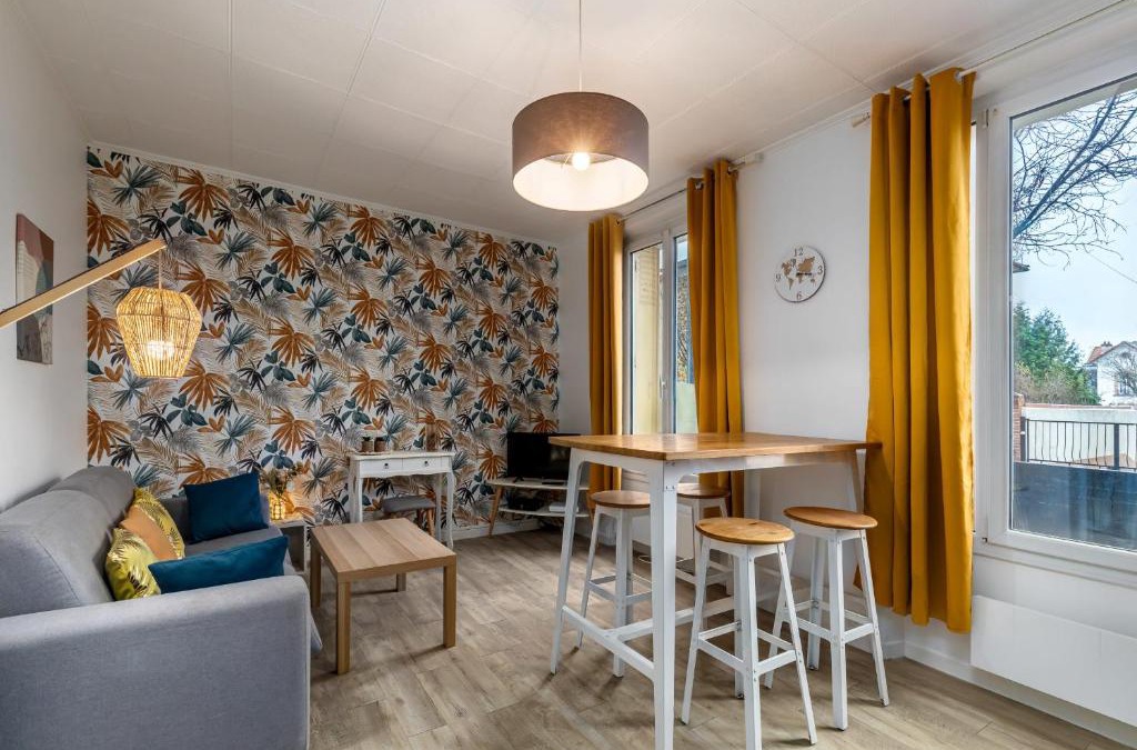 Choisy-le-Roi Apartment | Choisy Parmentier-8 min Paris- Airport ORLY