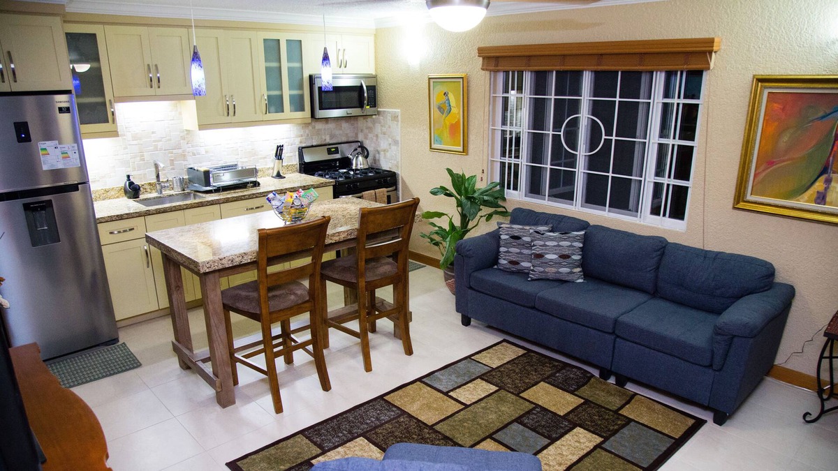 Mona Cabin | Choose To Be Happy @ Long Mountain Cabin (LMC) - One Bedroom