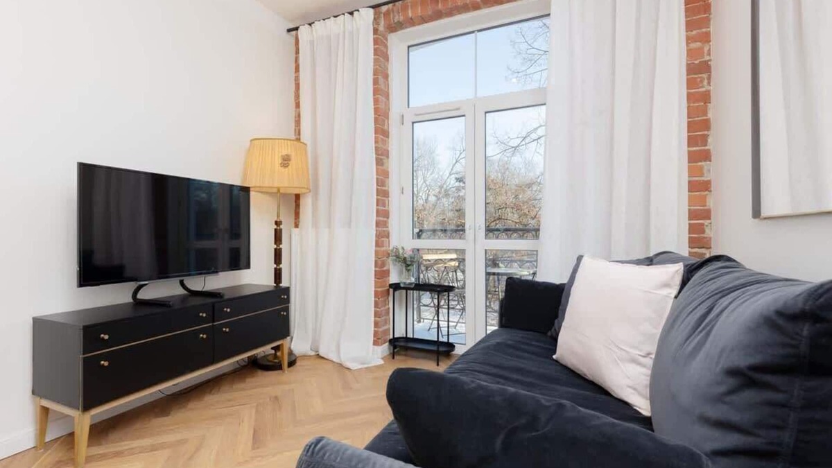 Pruszkow Apartment | Chopina 10 | Stylish Apartment | Parking | Park