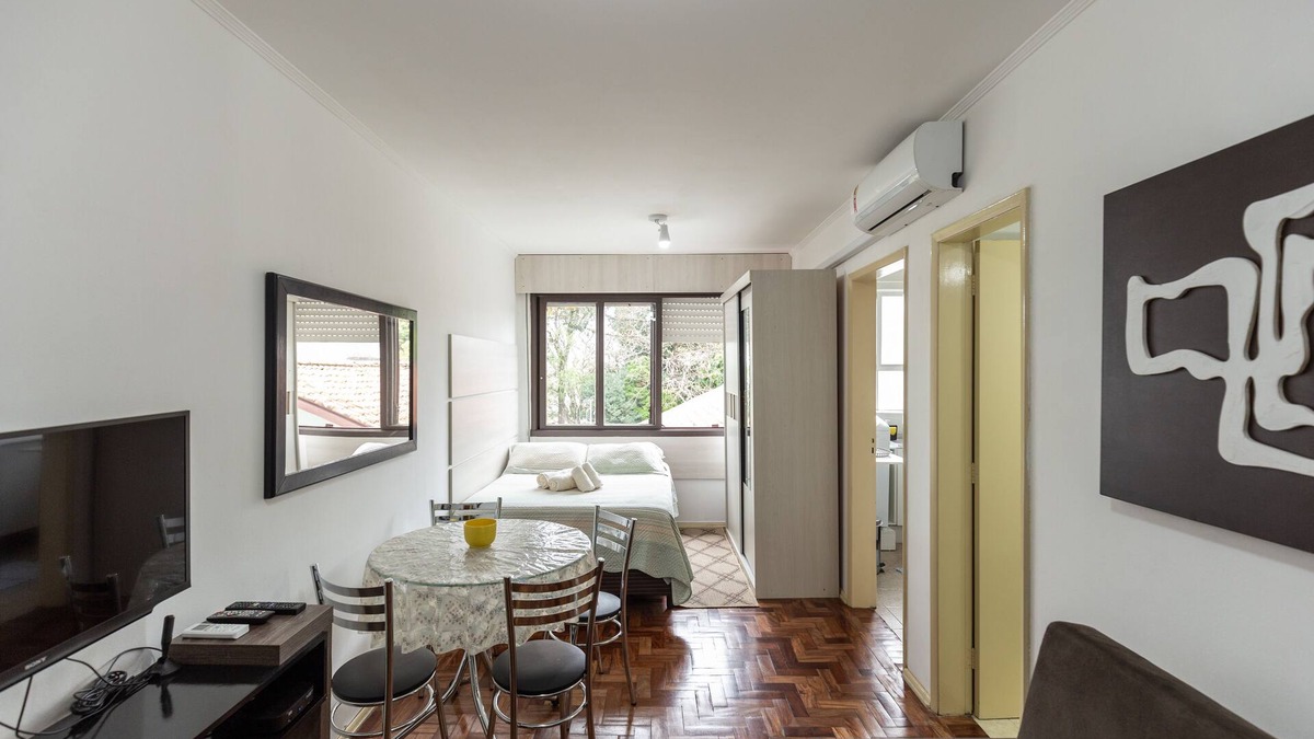 Cristo Redentor Apartment | Christ the Redeemer and Conception Hospitals, Shopping B. Wallig and American Consulate