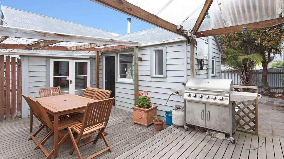 Christchurch City Centre Cottage | Christchurch city center cottage