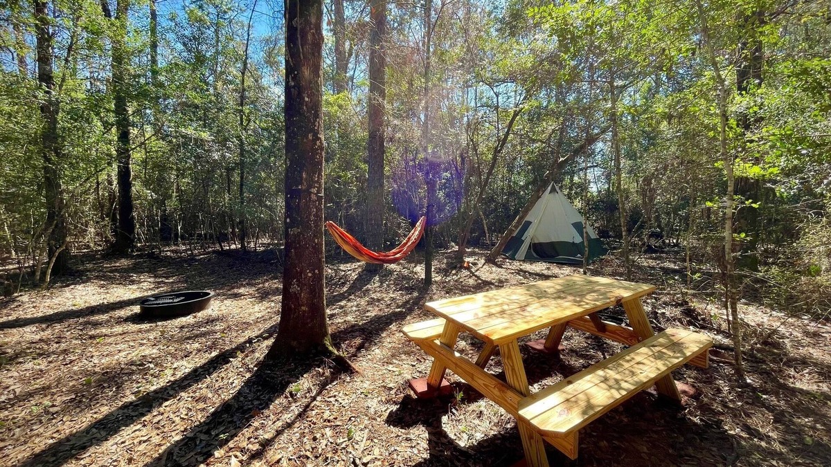 Cantonment RV Rental | Christian Retreat Campsite #4 - Naty's Nest
