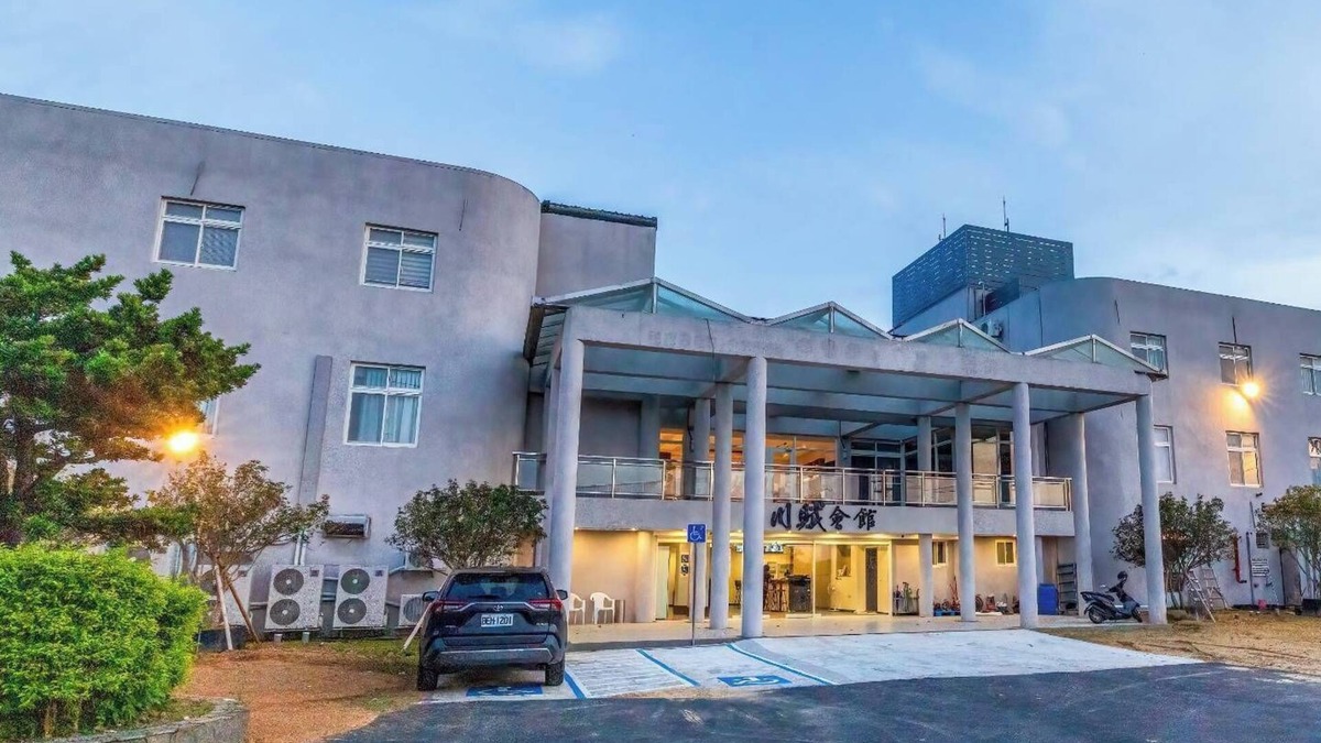 Longtan District Hotel | Chuanfu Shimen Hotel