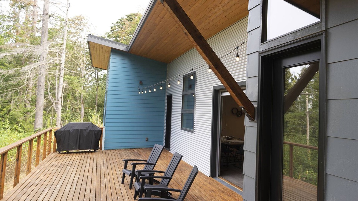 Bellingham House | Chuckanut Mountain Retreat