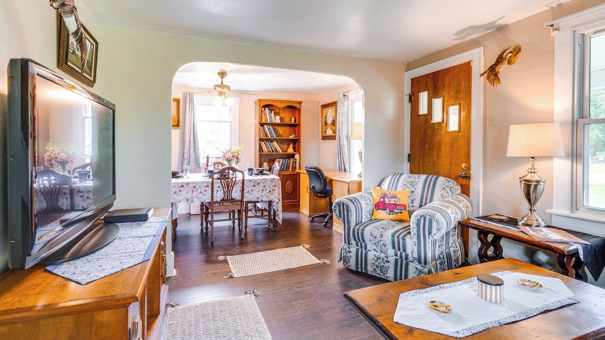 Smithmill House | 'Chucker Chalet' - Hunter’s Haven in Houtzdale!