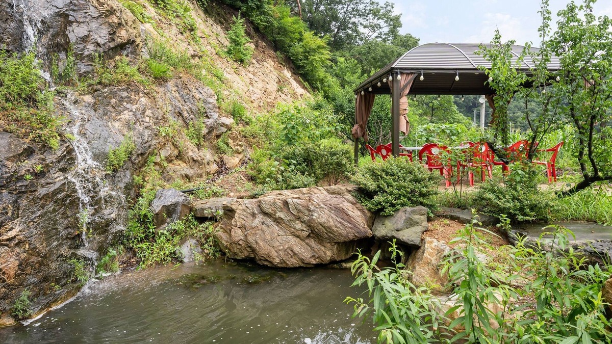 Oesil House | Chungnam Cheong-yang Ekohillinghauseu