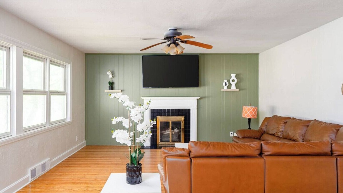 Bridgeport House | Churchill Charm| Firepit | Central | 3BR 1BA