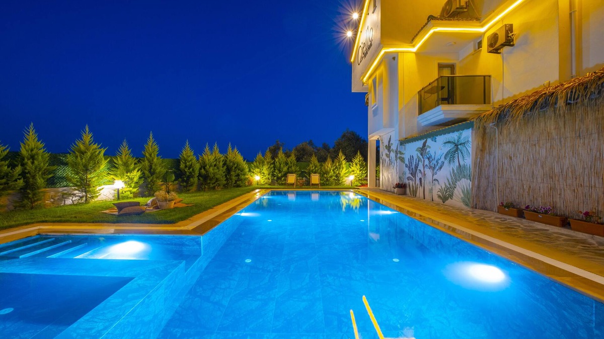 Ciftlik Hotel | Ciello Suites Otel