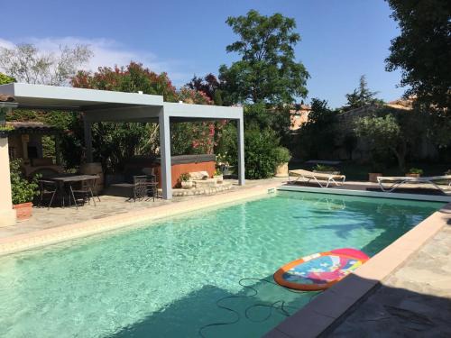 Mouries Bed & Breakfast | Cigales sous oliviers