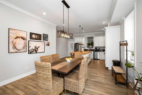 Mount Auburn House | Cincy Comfort Retreat