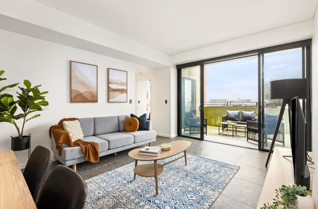 Cremorne Apartment | Cinema Suites Apartments by Urban Rest