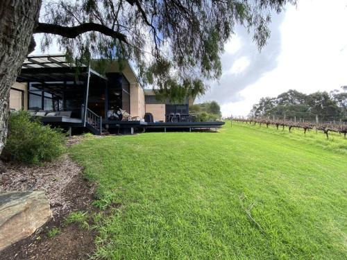 Yallingup Siding House | Cinque Stelle · spacious villa private bushland