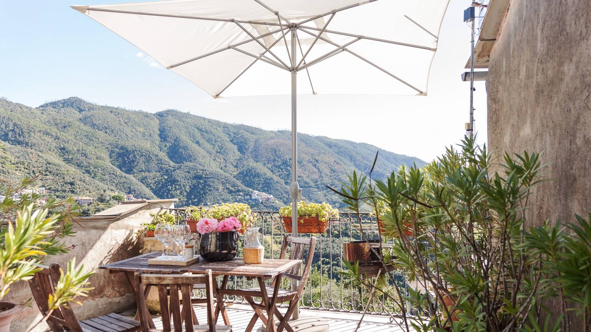 Dosso Apartment | Cinque Terre-Levanto/Dosso-cosy country house 4/6p, beaches,countryside, hiking