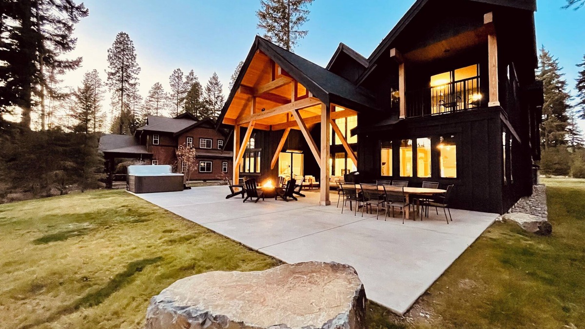 Cle Elum House | Circle of Pines 7 Bdrm Suncadia Home - Hot Tub+ Game Rm + FP + Views + 12pm ✔️Out