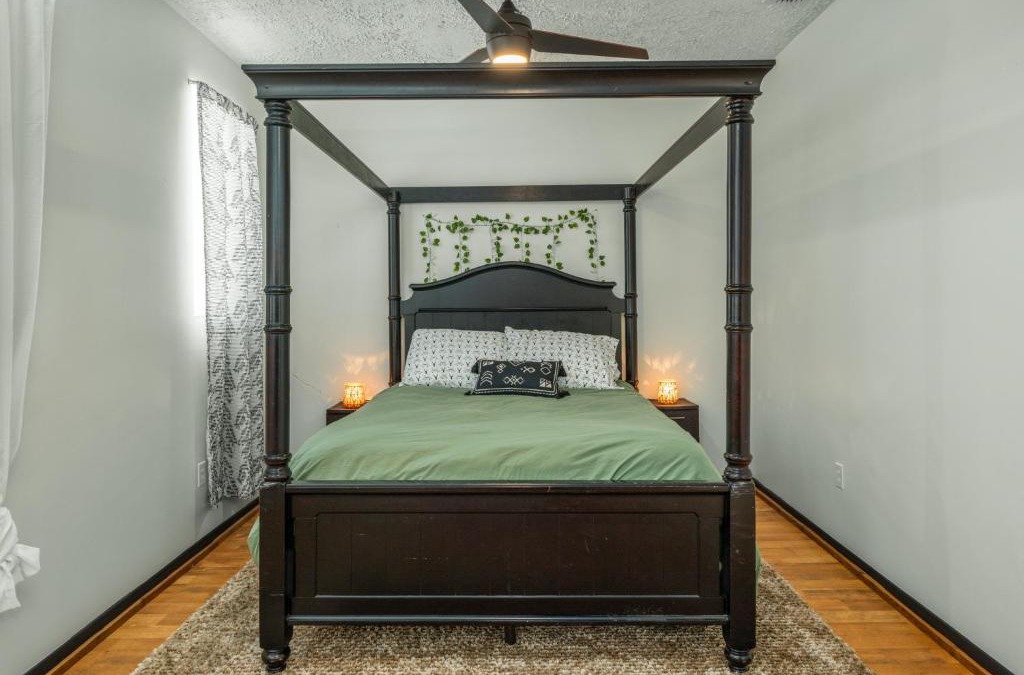 Sebring Apartment | Circle Overlook-Downtown Apartment Stay