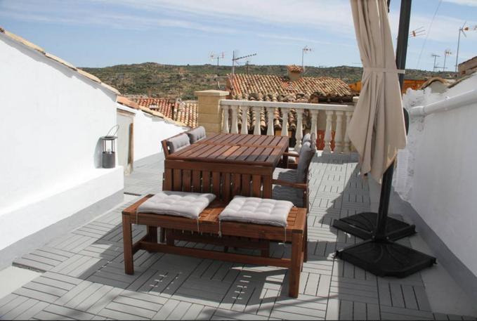 Valdealgorfa Villa | Circuito de Aragon. House up to 16 pax