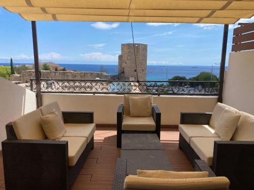 Old Town House | Circus House, TarracoHomes