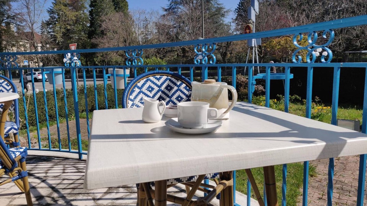 Bourg-en-Bresse Hotel | CITHOTEL LOGIS DE BROU