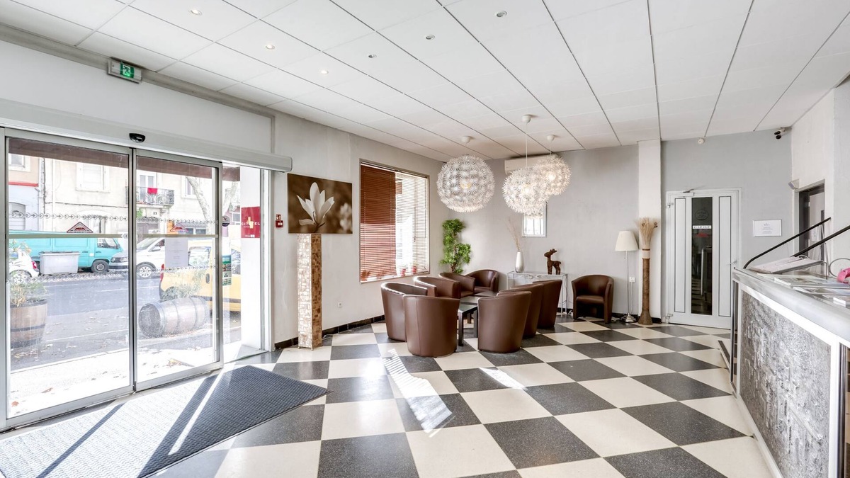 Le Bourg Hotel | Citotel Du Midi