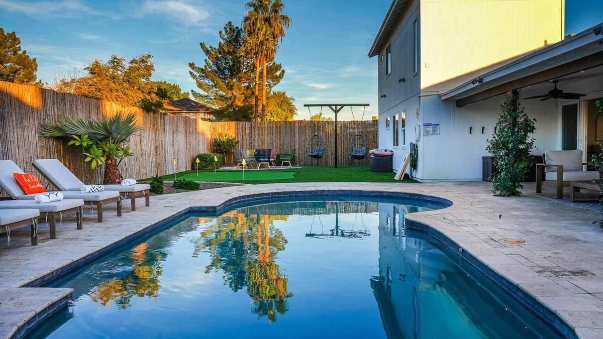 Mesa House | Citrus Grove: Embrace Luxury & Leisure in Your Private Arizona Escape