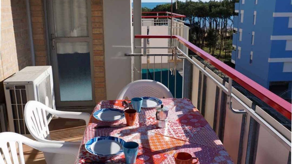 Porto Santa Margherita Apartment | City apartment with beach service included
