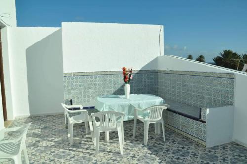 Mahdia Apartment | City Apartment sur le port de Mahdia Free Wifi