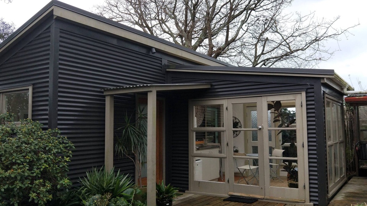 New Plymouth Cottage | City Cabin