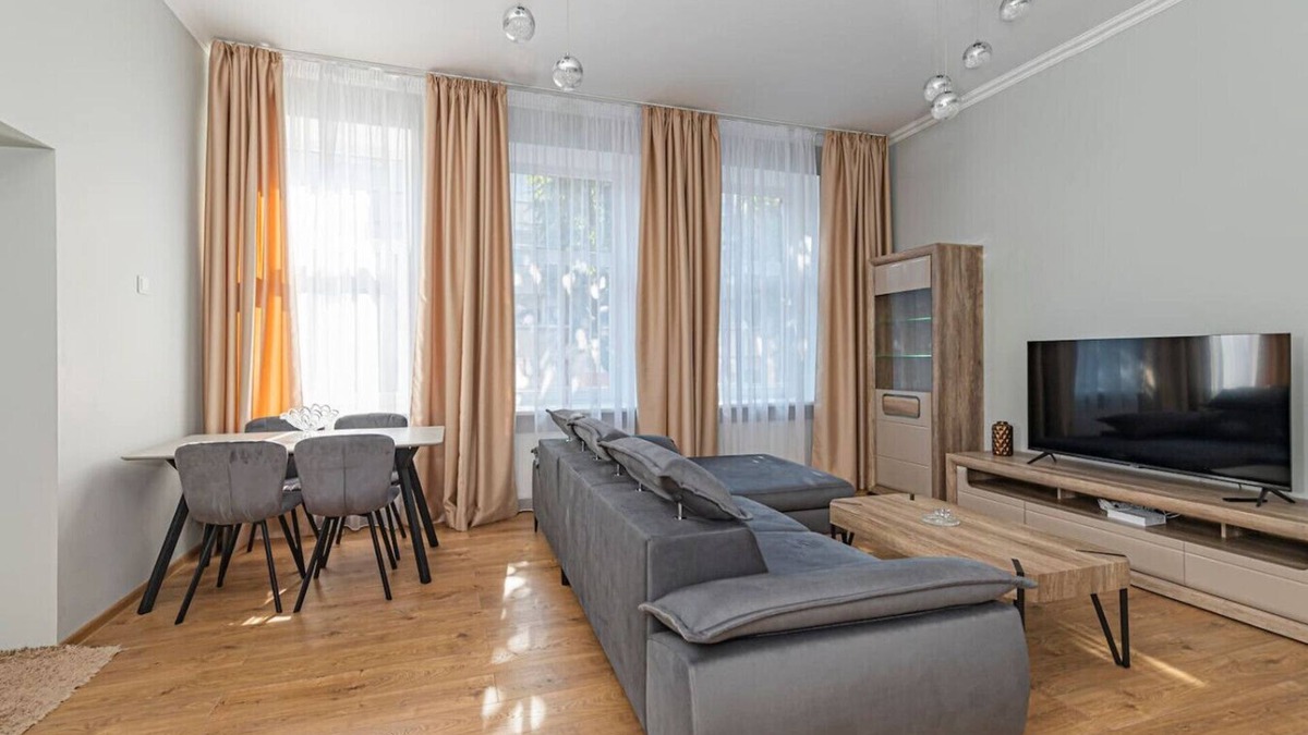 Old Town Apartment | City center ap w parking by Polo Apartments