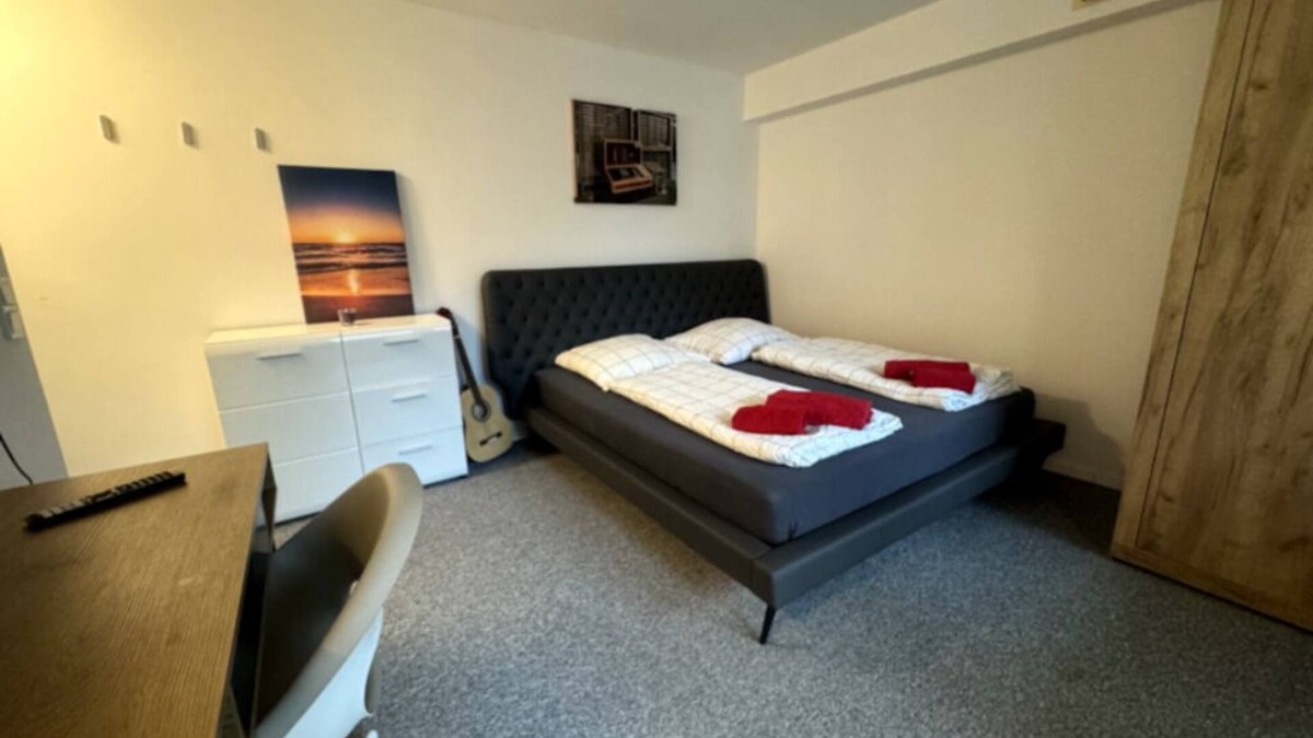 Bad Hersfeld Apartment | City Center Room "Zuse" with kitchen in the city center