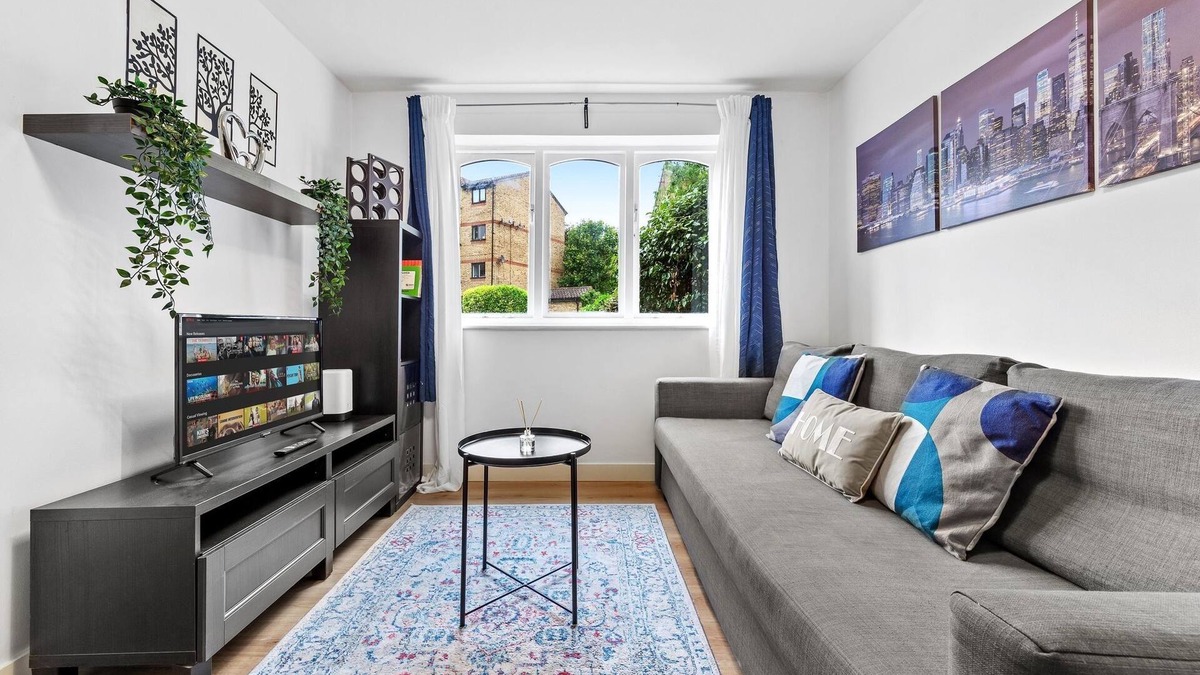 New Cross Bed & Breakfast | City Centre Modern Flat 10 Mins to London bridge