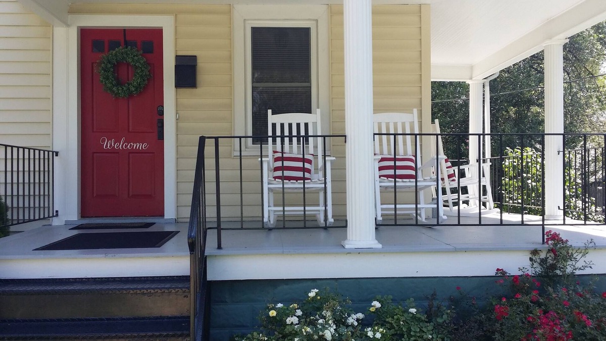 Winchester House | City Charmer near Historic OldTown Winchester.