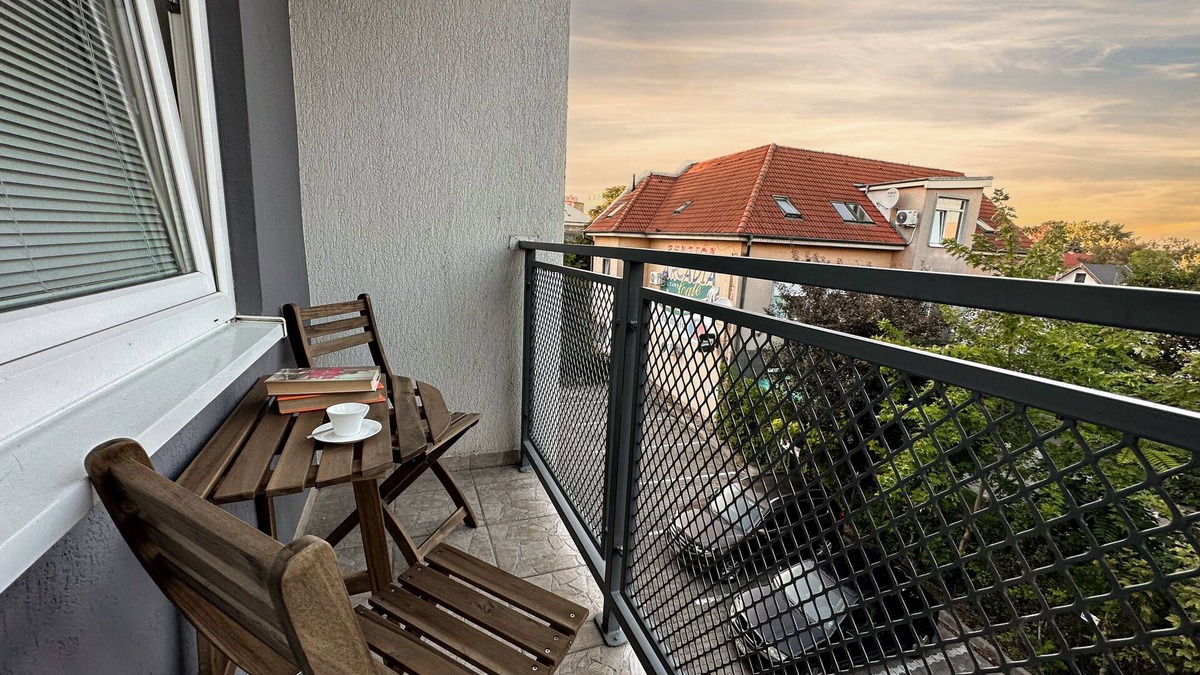 Nove Zamky Apartment | City Comfort Retreat
