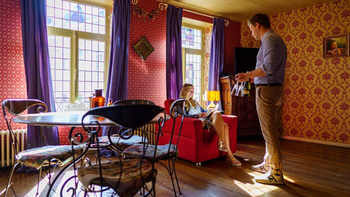 Fosses-La-Ville Apartment | City cottage with spa, ideal for a romantic break