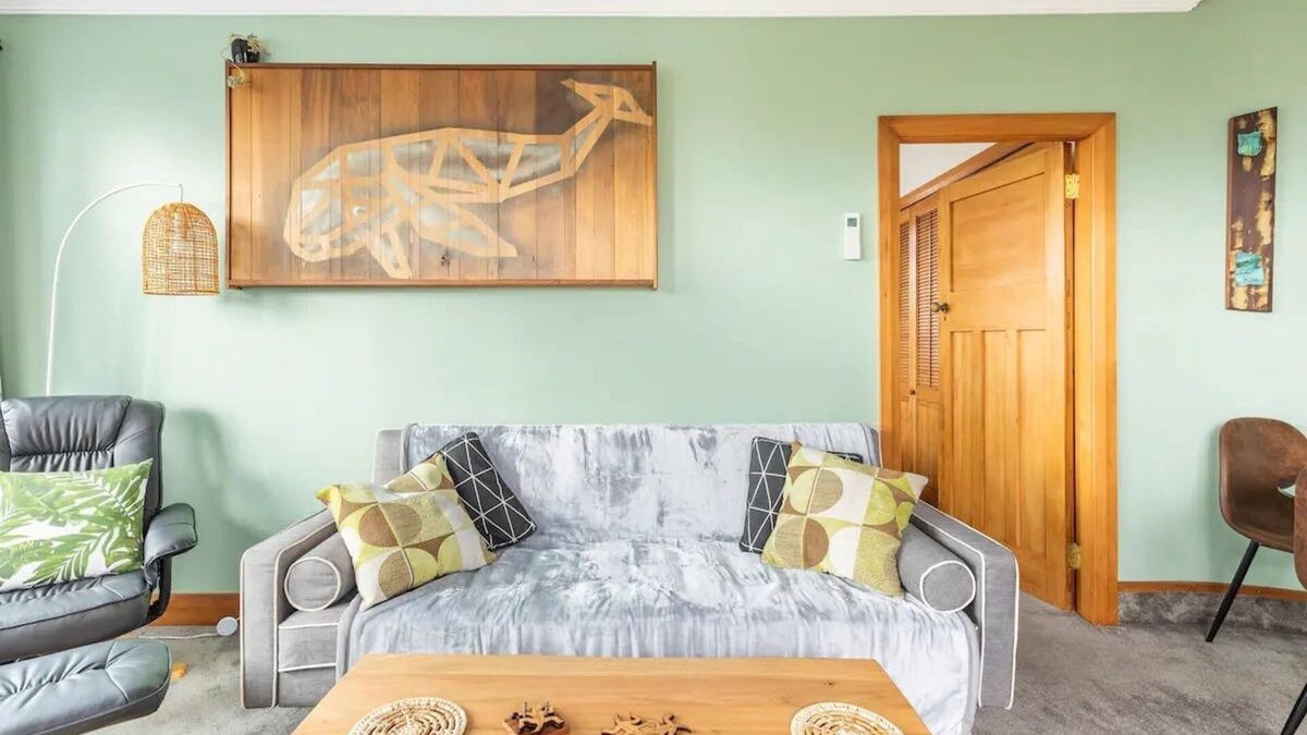 Karori House | City end Sanctuary Karori