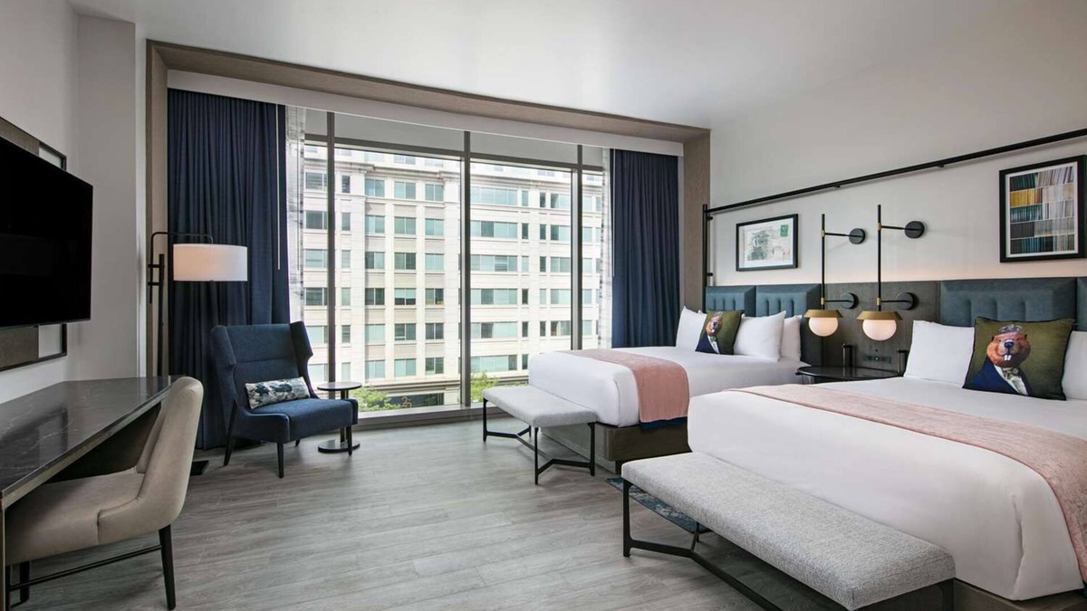 North Capitol Street Hotel | City Escape in Downtown DC! Contemporary & Pet-friendly Room with Landmark View!
