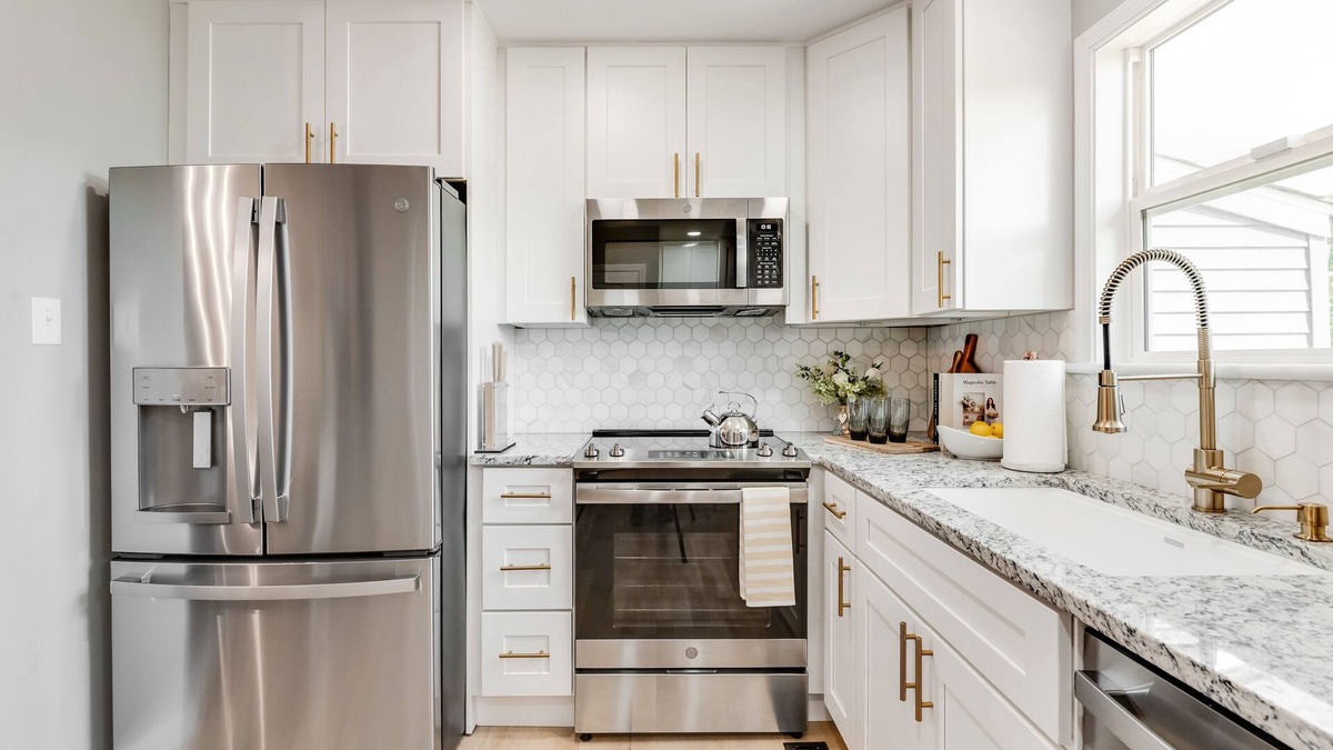 Carver House | City Life Richmond, Escape and Relax, Free Parking