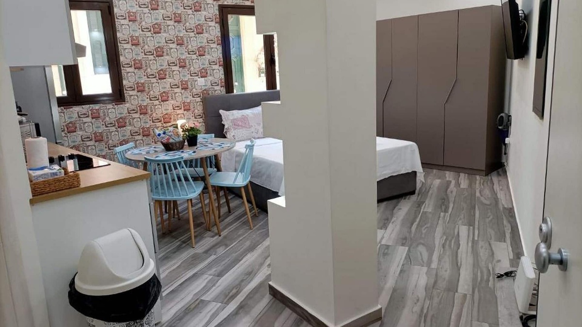Kypseli Apartment | City Oasis