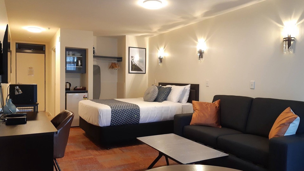 Milford Hotel | City of Sails Motel