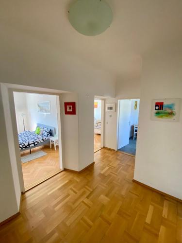 Eisenstadt Apartment | City Retreat 13 3