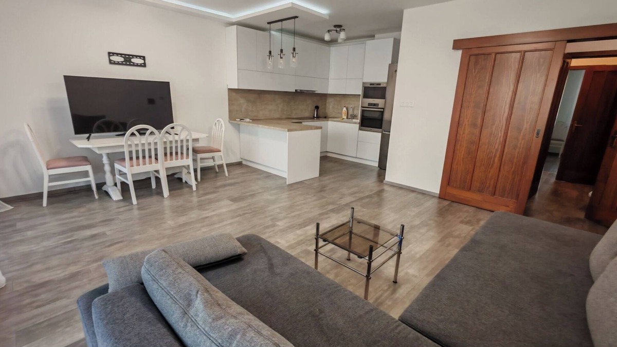 Kecskemet Apartment | City Scape Apartment