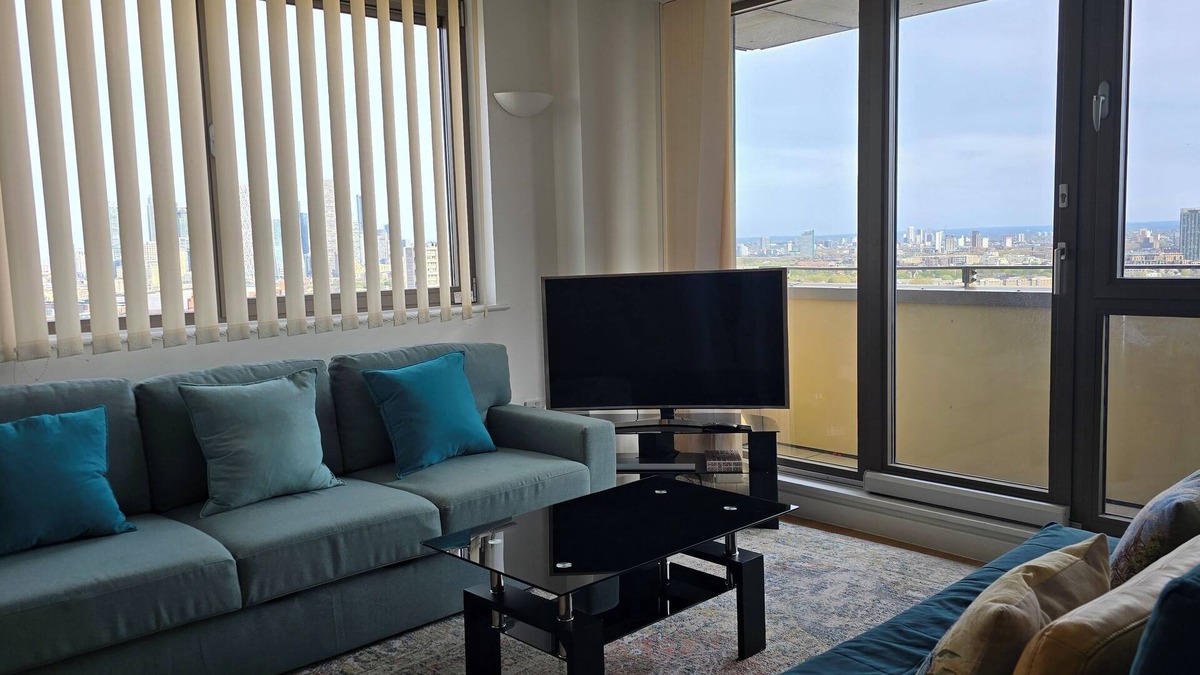 Shadwell Apartment | City View apartment, free car parking