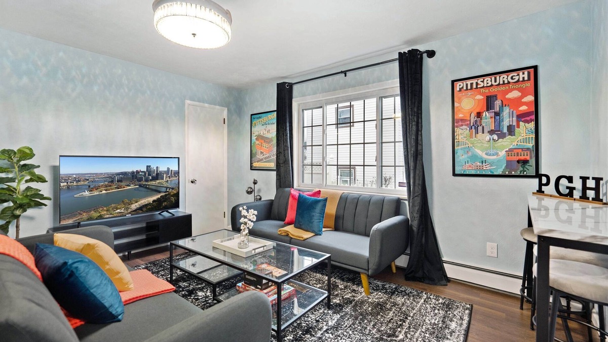 South Side Apartment | Cityscape Charm | Al Fresco | Night Buzz