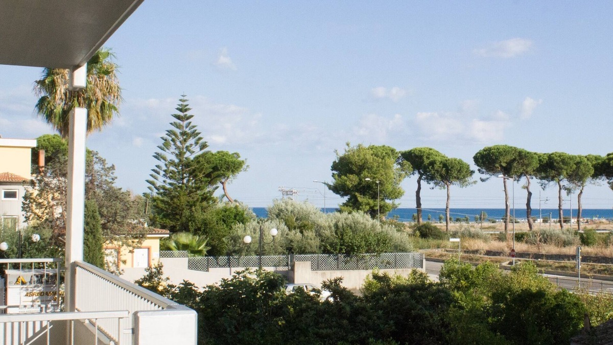 Rocca Imperiale Marina Apartment | CIVICO33 Residence for short and medium periods